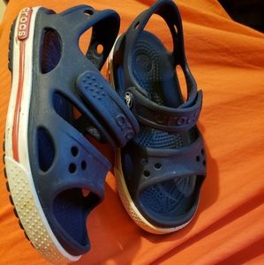 Boys crocs velcro sandals 8c